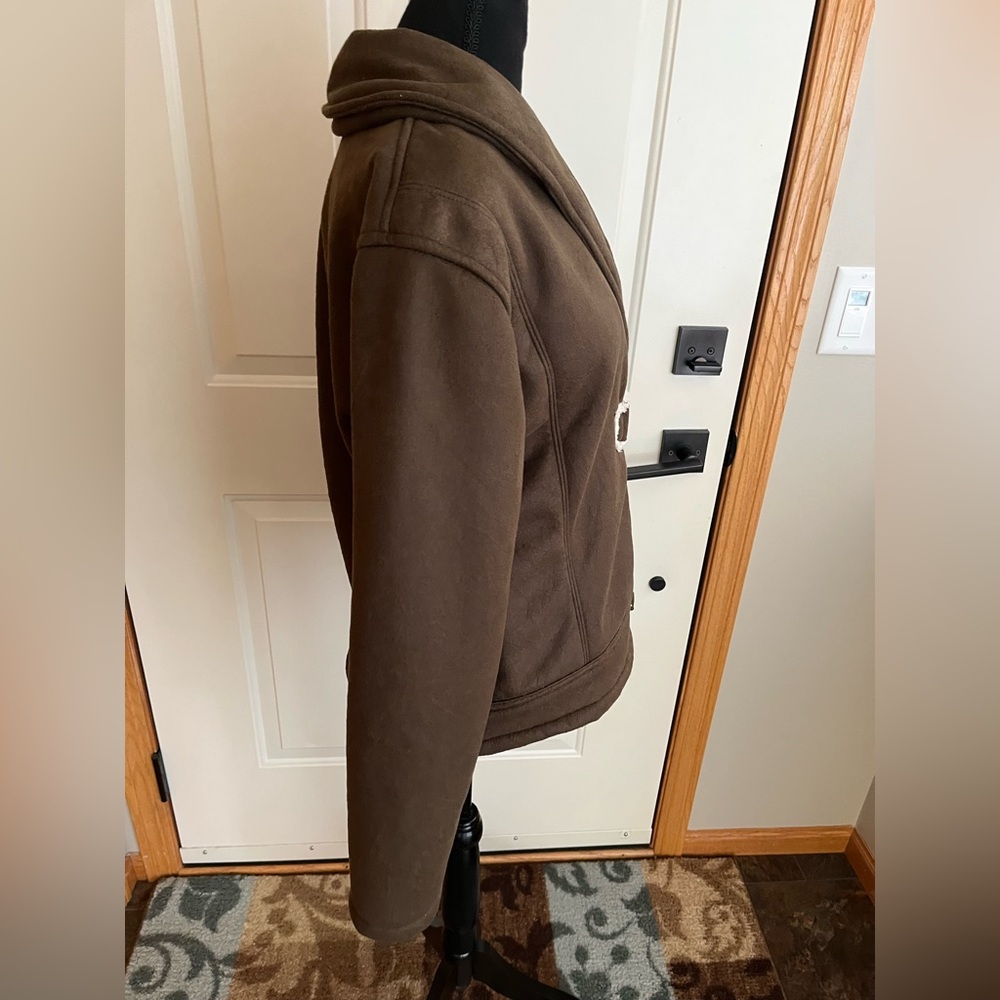 Women’s Straight Down brown faux suede & Sherpa bomber rustic jacket. Size large - Picture 2 of 16